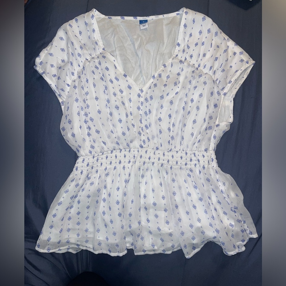 LIKE NEW Waist-Defined Printed Dolman-Sleeve Top - White Geo - Sz Medium - Picture 3 of 10
